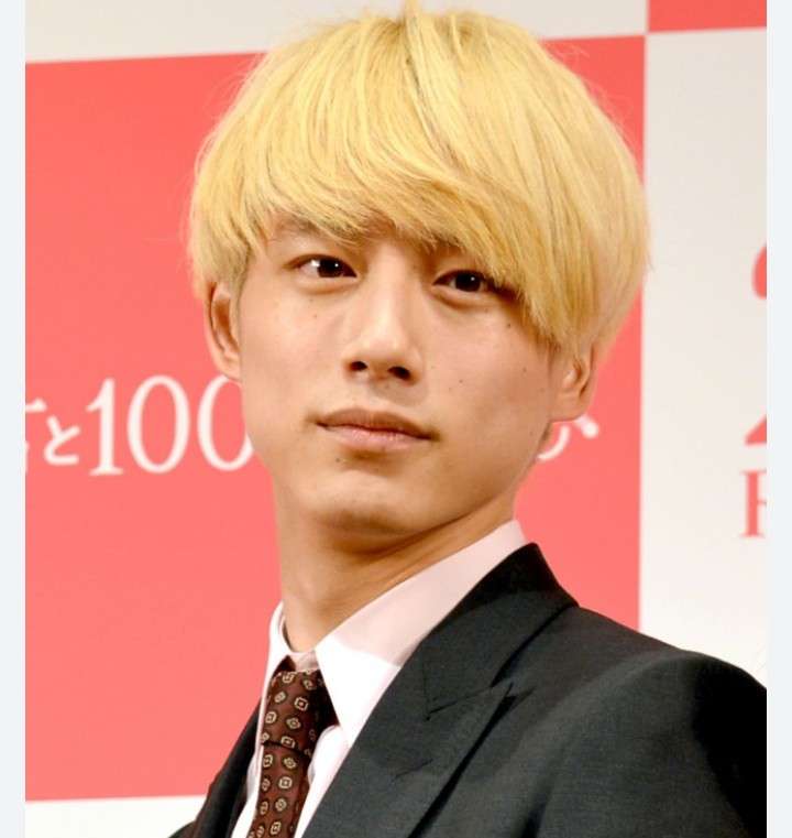 「別人かと思った」髙橋藍のイメチェン姿に衝撃走る「びっくり」「か、か、髪色…が」