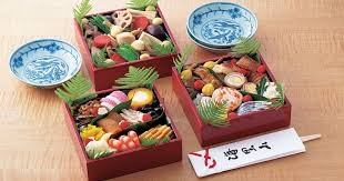 「これくらいの量でいい」土井善晴の1皿4品おせちに共感集まる「実家のお正月を思い出した」「あまりにも素敵」