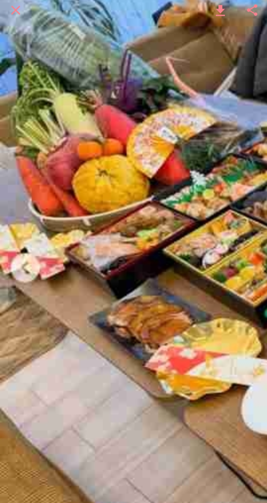 「これくらいの量でいい」土井善晴の1皿4品おせちに共感集まる「実家のお正月を思い出した」「あまりにも素敵」