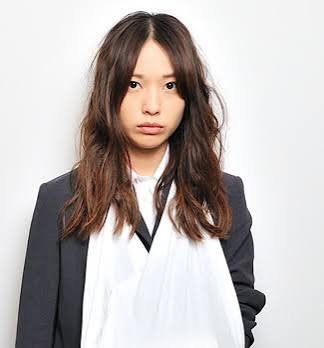 センター分けの女子を（で）語りたい