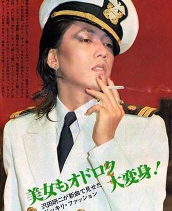 就活男子が化粧で身だしなみ、メイクで「面接でも好印象」…大学はセミナー・メーカーも市場拡大に期待