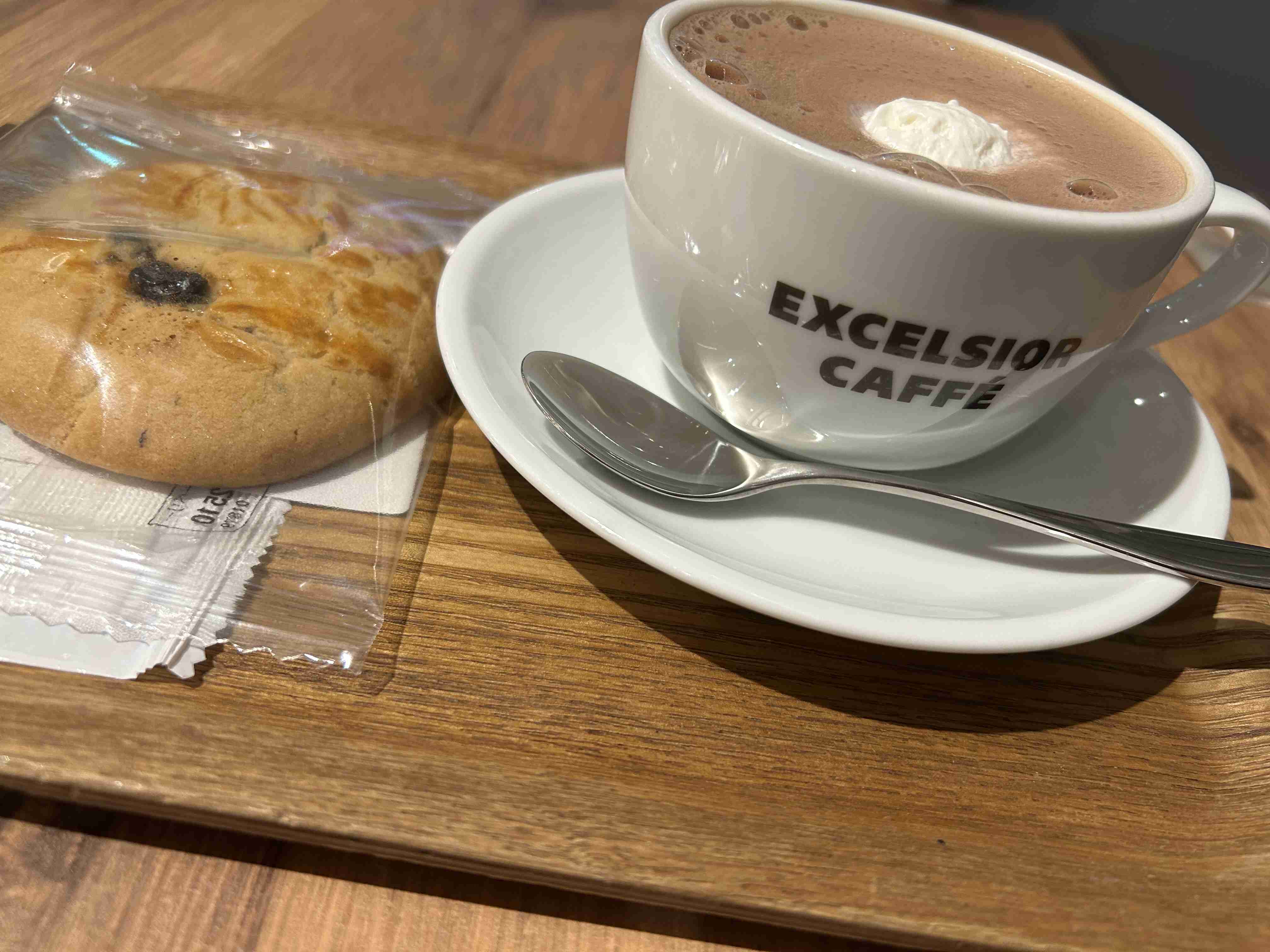 ☕️皆さんが撮ったカフェの写真が見たいです📸