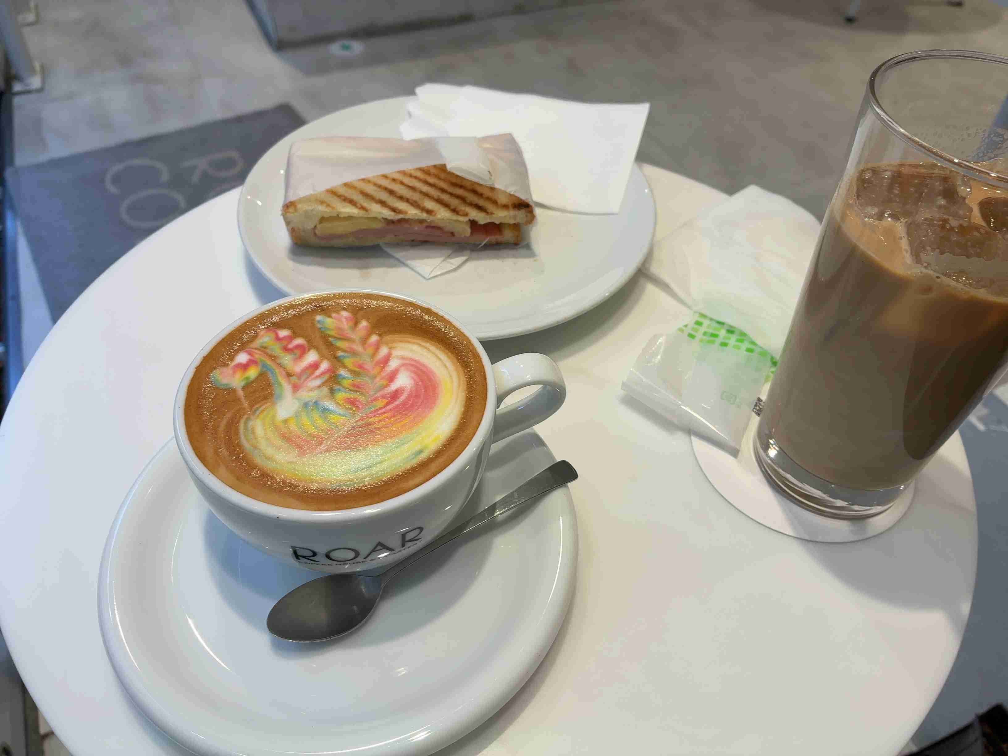 ☕️皆さんが撮ったカフェの写真が見たいです📸