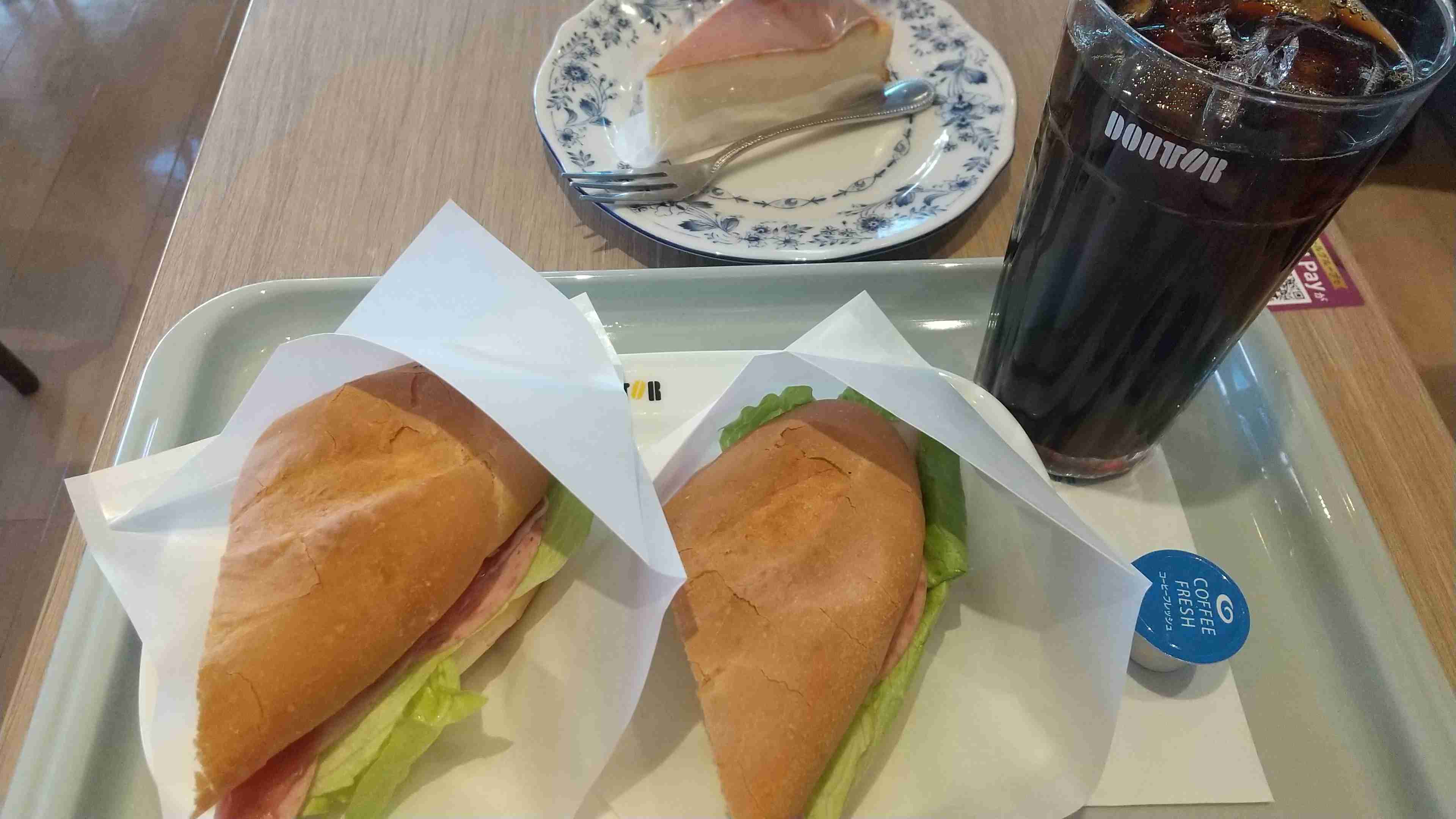 ☕️皆さんが撮ったカフェの写真が見たいです📸