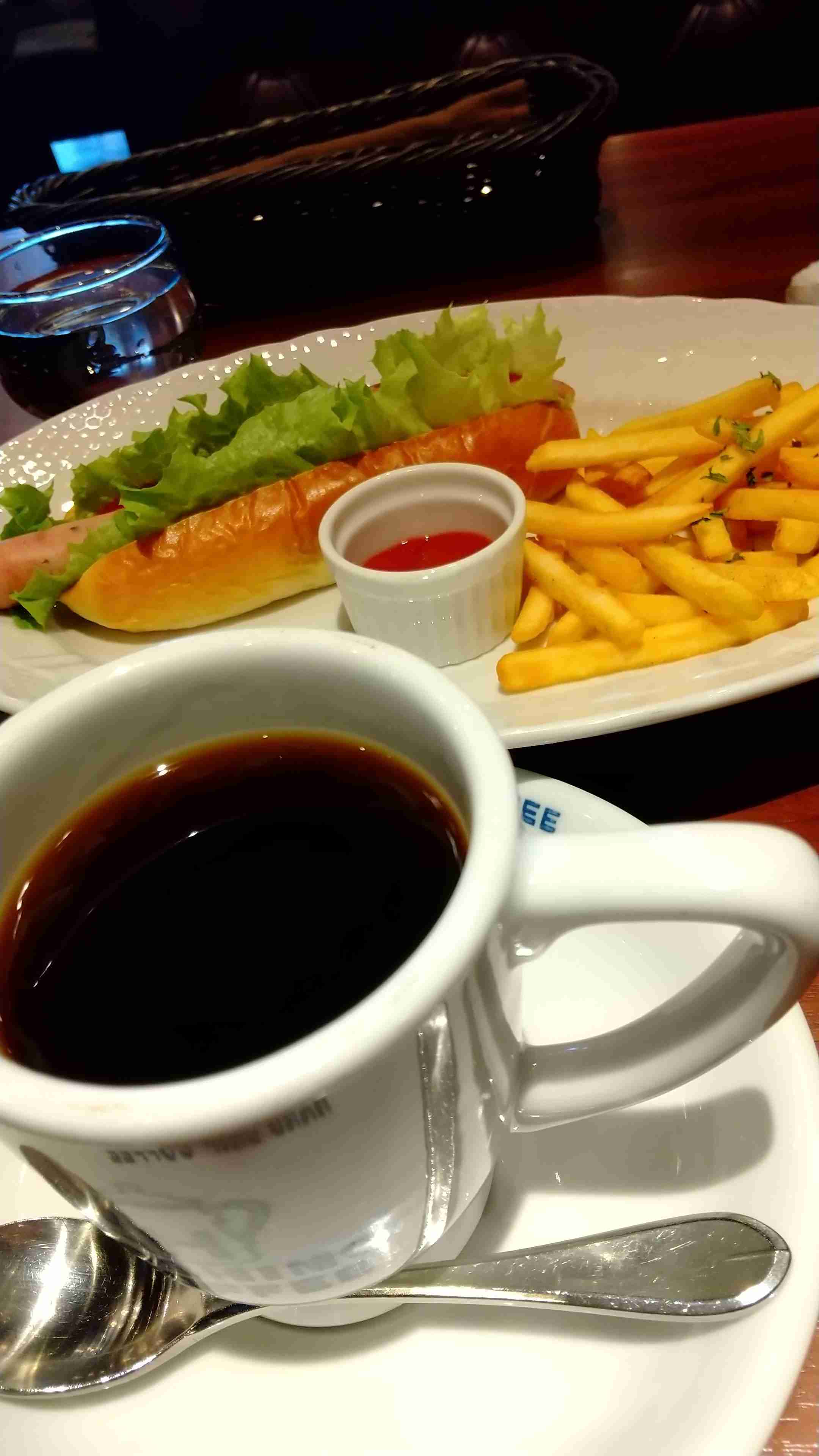 ☕️皆さんが撮ったカフェの写真が見たいです📸