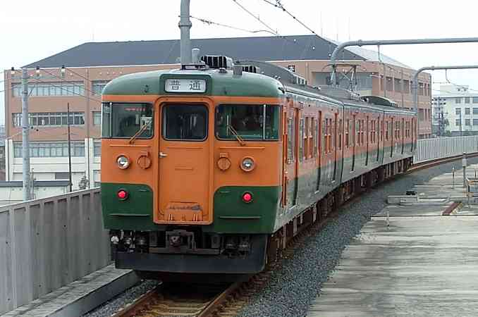 色々な、昭和の頃の乗り物を貼るトピ。