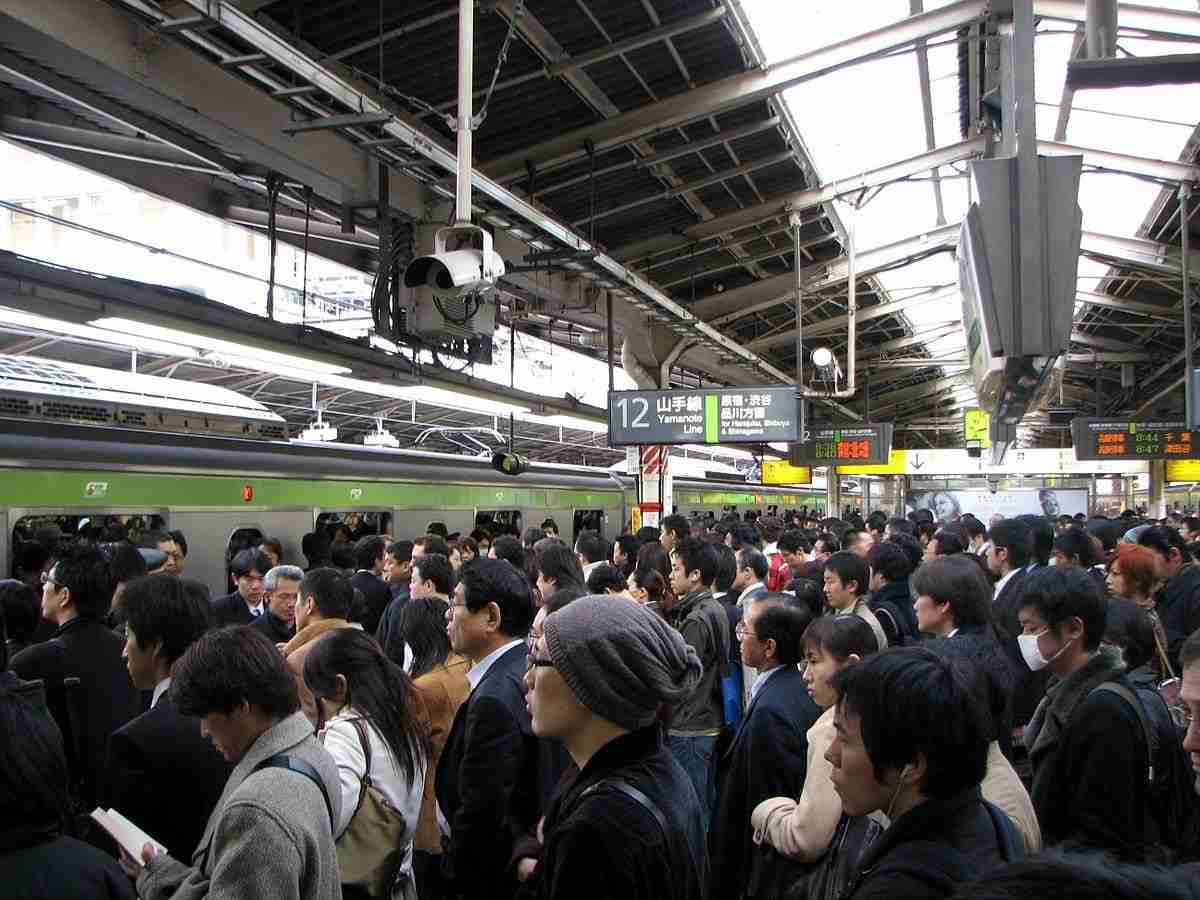 満員電車が辛くて会社辞めたい