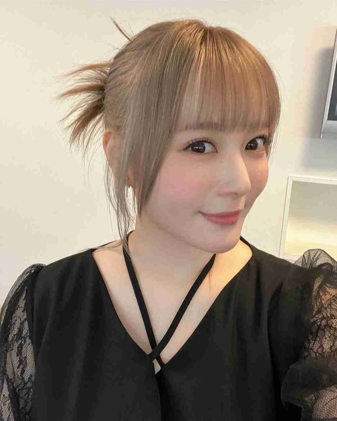 金髪が似合う有名人！