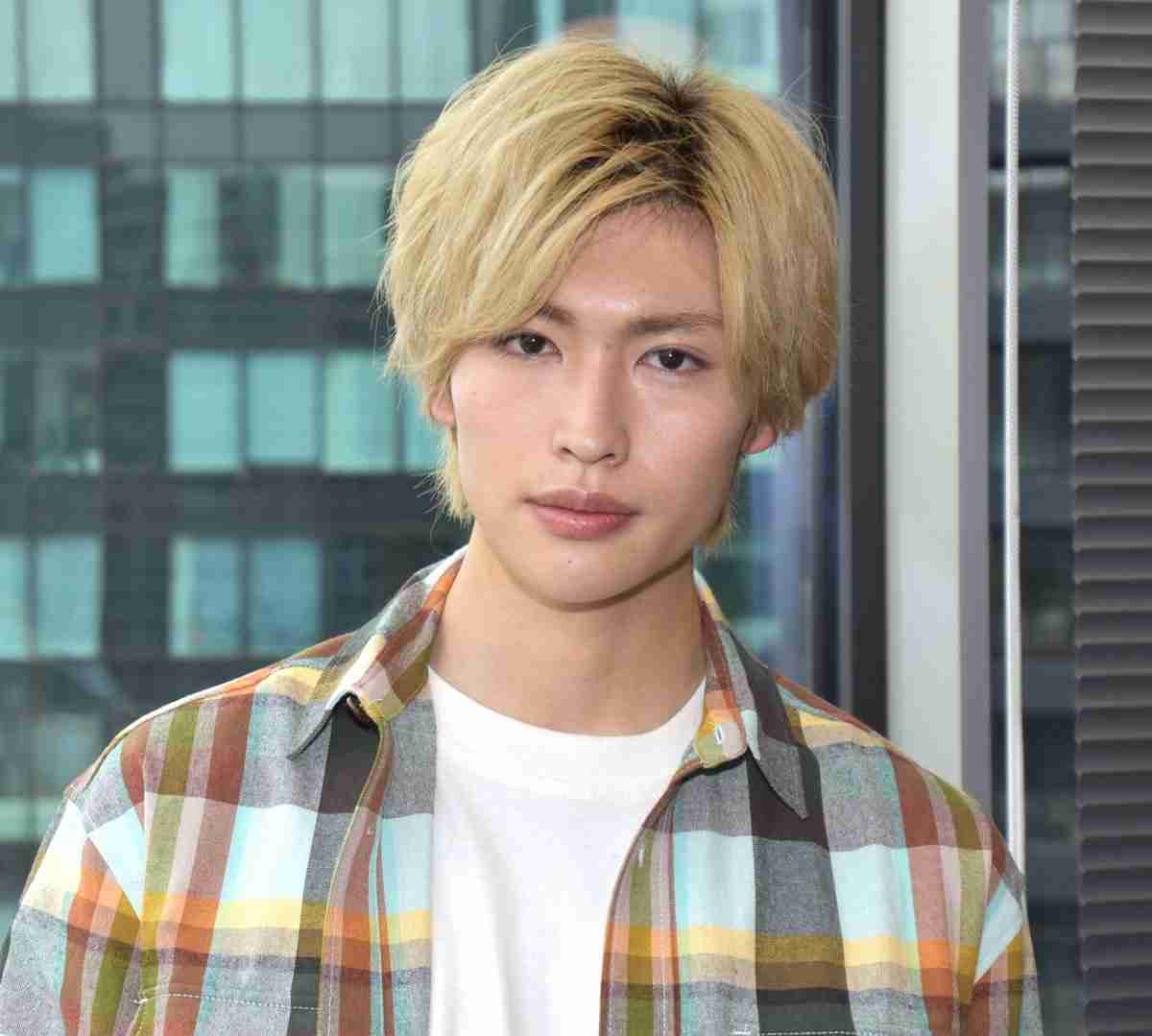 金髪が似合う有名人！