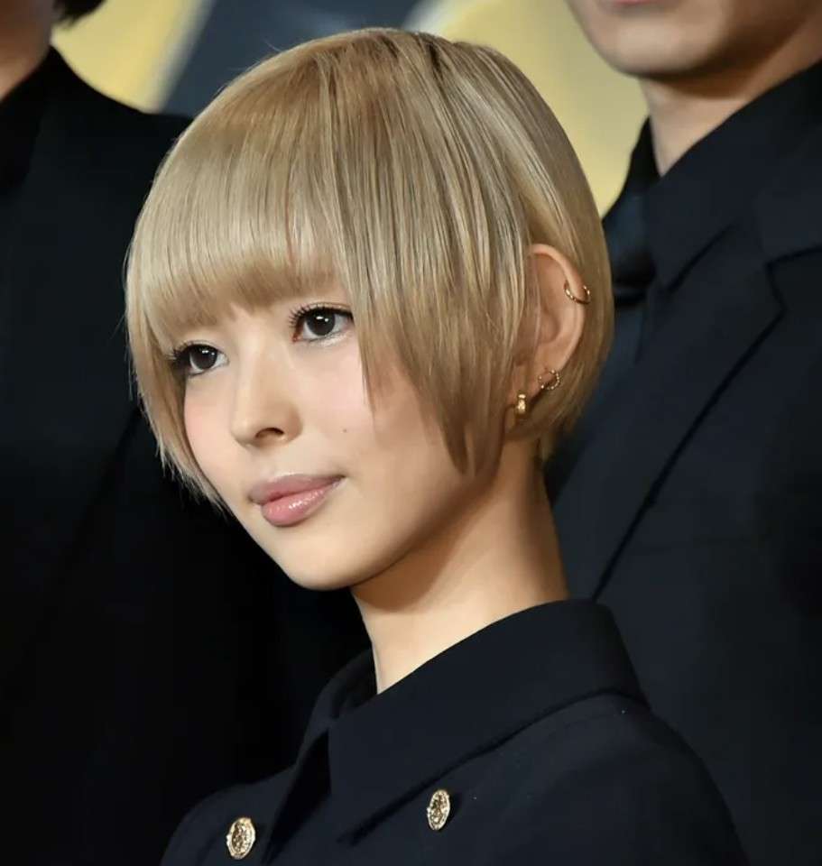 金髪が似合う有名人！