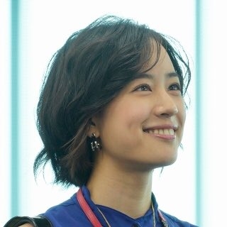 「お願いだから復帰して」橋本環奈 『NHK紅白』の“グダグタ進行”が大不評で“異次元の対応力”に再脚光…ハプニングにも動じない抜群の安定感
