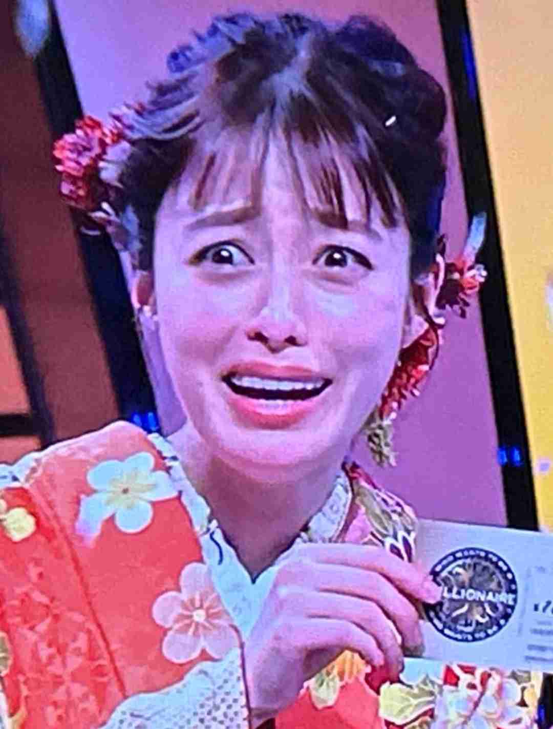 「お願いだから復帰して」橋本環奈 『NHK紅白』の“グダグタ進行”が大不評で“異次元の対応力”に再脚光…ハプニングにも動じない抜群の安定感