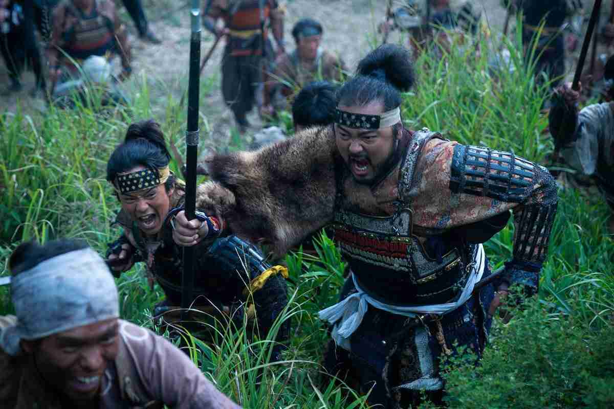 小栗旬vs岡田准一どちらの織田信長が怖いか　NHK「豊臣兄弟！」起点に論争拡大