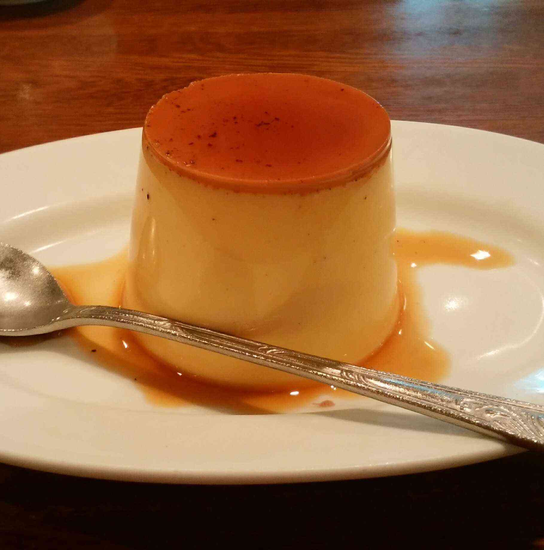 プリンは硬め？トロトロ？どちらが好み