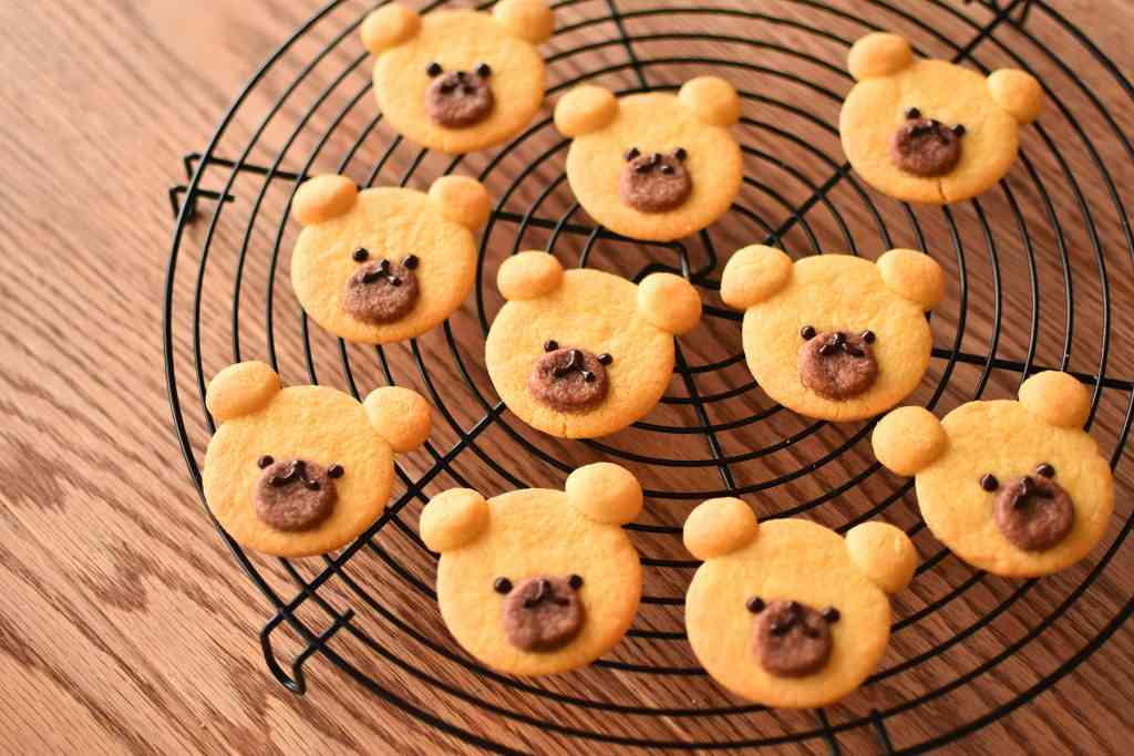 お菓子作り好きな人!