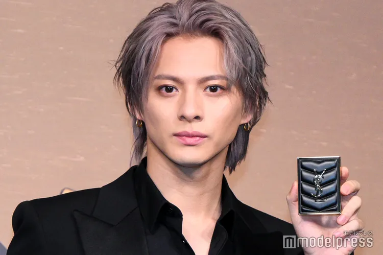 「争奪戦になっちゃう」Number_i 平野紫耀、春ビジュアルが瞬時にトレンド首位に「天使だ…私にはもう春が」「ピンク似合う」