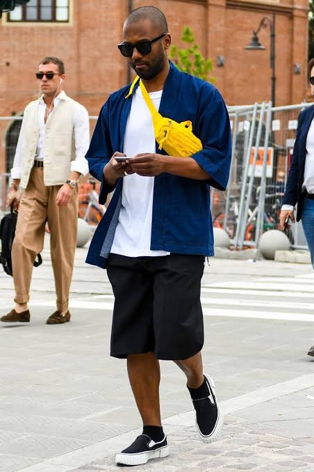 派手なバッグ、どんな時、どんな服装で使ってる？