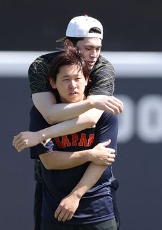 彼氏と友達の距離が近い