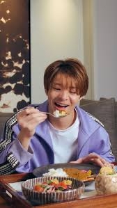 美味しそうに食べてる芸能人の画像が見たい🍱