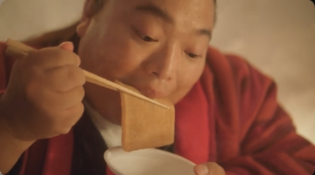 美味しそうに食べてる芸能人の画像が見たい🍱