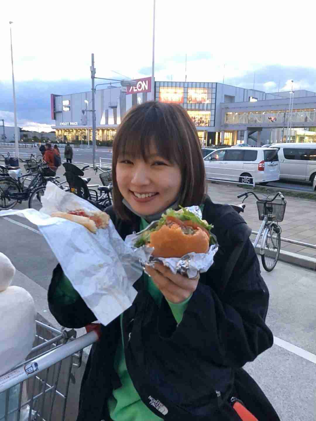 美味しそうに食べてる芸能人の画像が見たい🍱