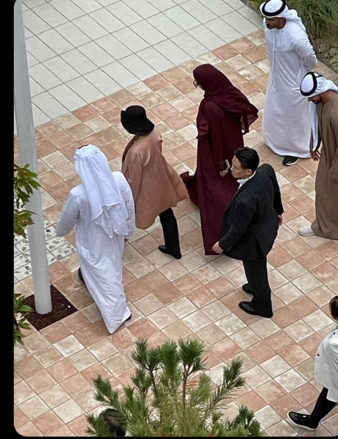 兵庫県姫路市の姫路城前公園で、イスラム教徒らによる集団礼拝が行われ X上で議論
