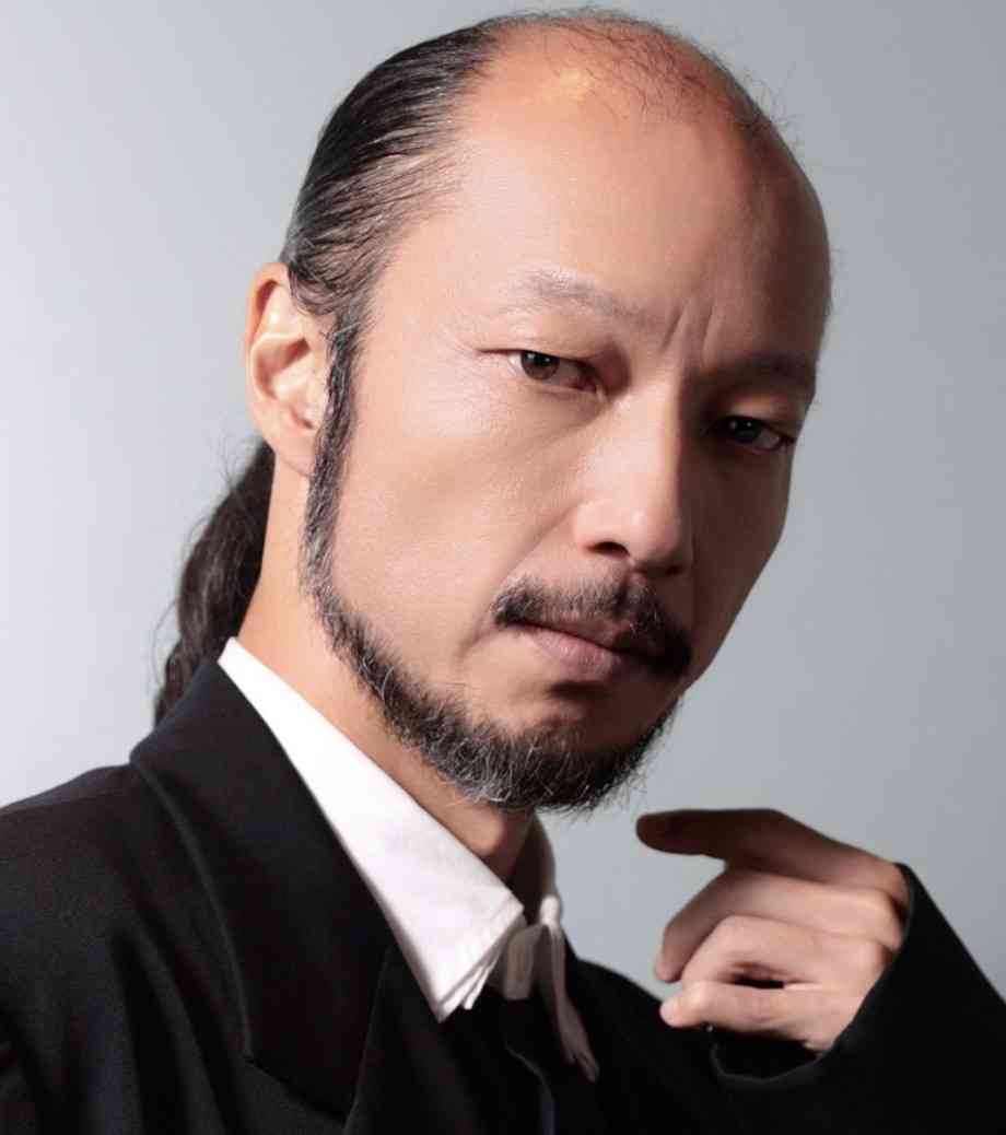 横溝正史『八つ墓村』、完全新作で映画化　“八つ”の墓石が浮かび上がるスーパーティザービジュアル解禁