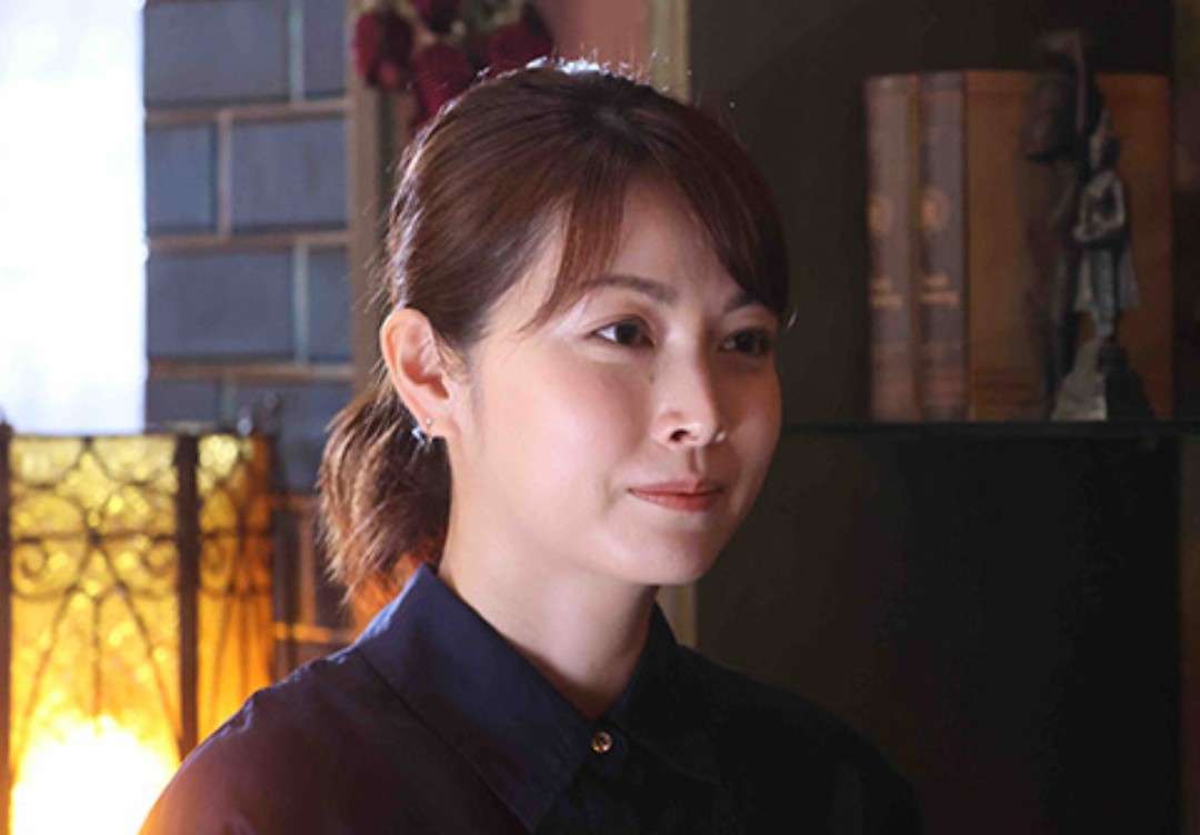 事実上の芸能界引退から4か月…元俳優・佐藤めぐみさんの美貌ドアップをヘアメイク担当が公開→即削除