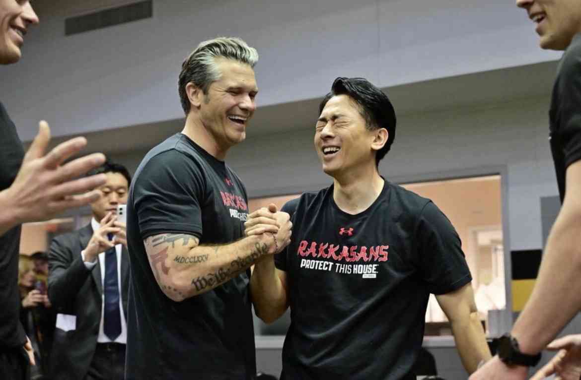 〝筋肉モリモリ＆ゴリゴリタトゥー〟テスラジャパン・橋本社長に「龍が如くに出てそう」「怖すぎる！！」「これぞ外資企業戦士」の声