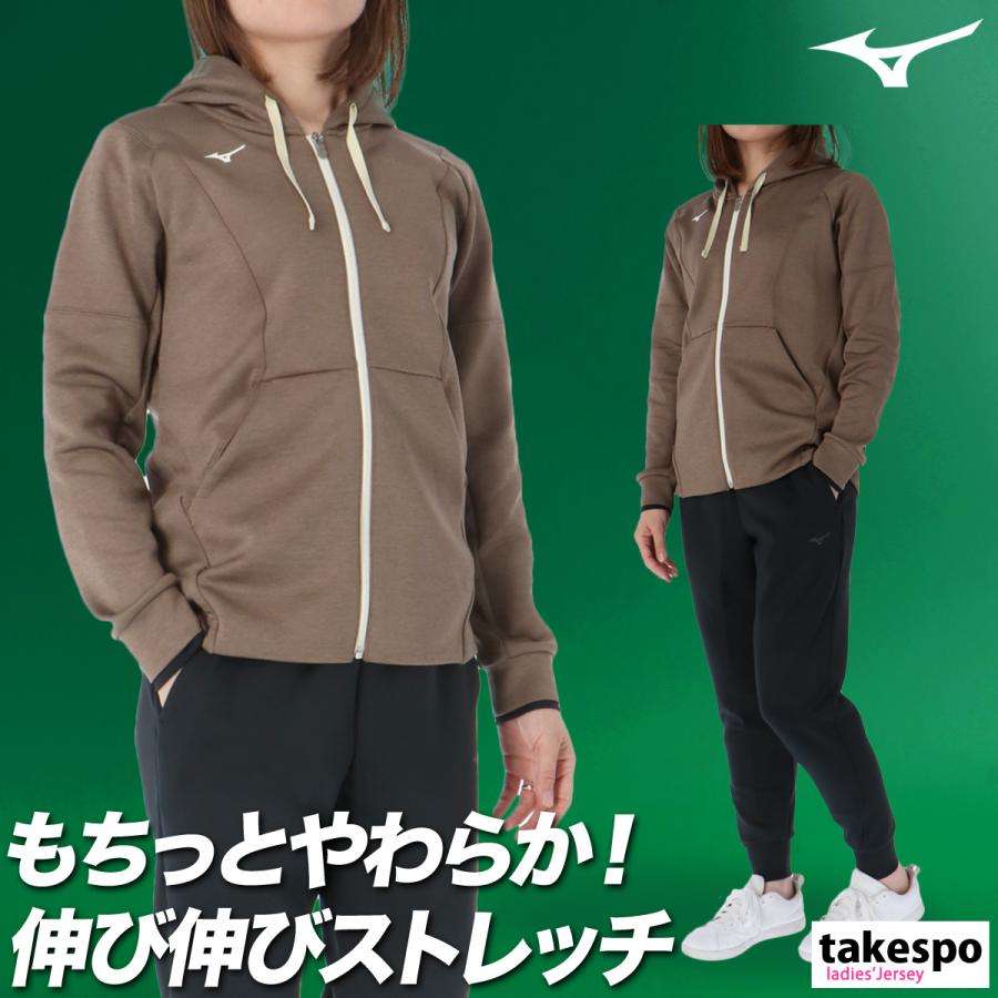 スポーツブランドの服が好きな人