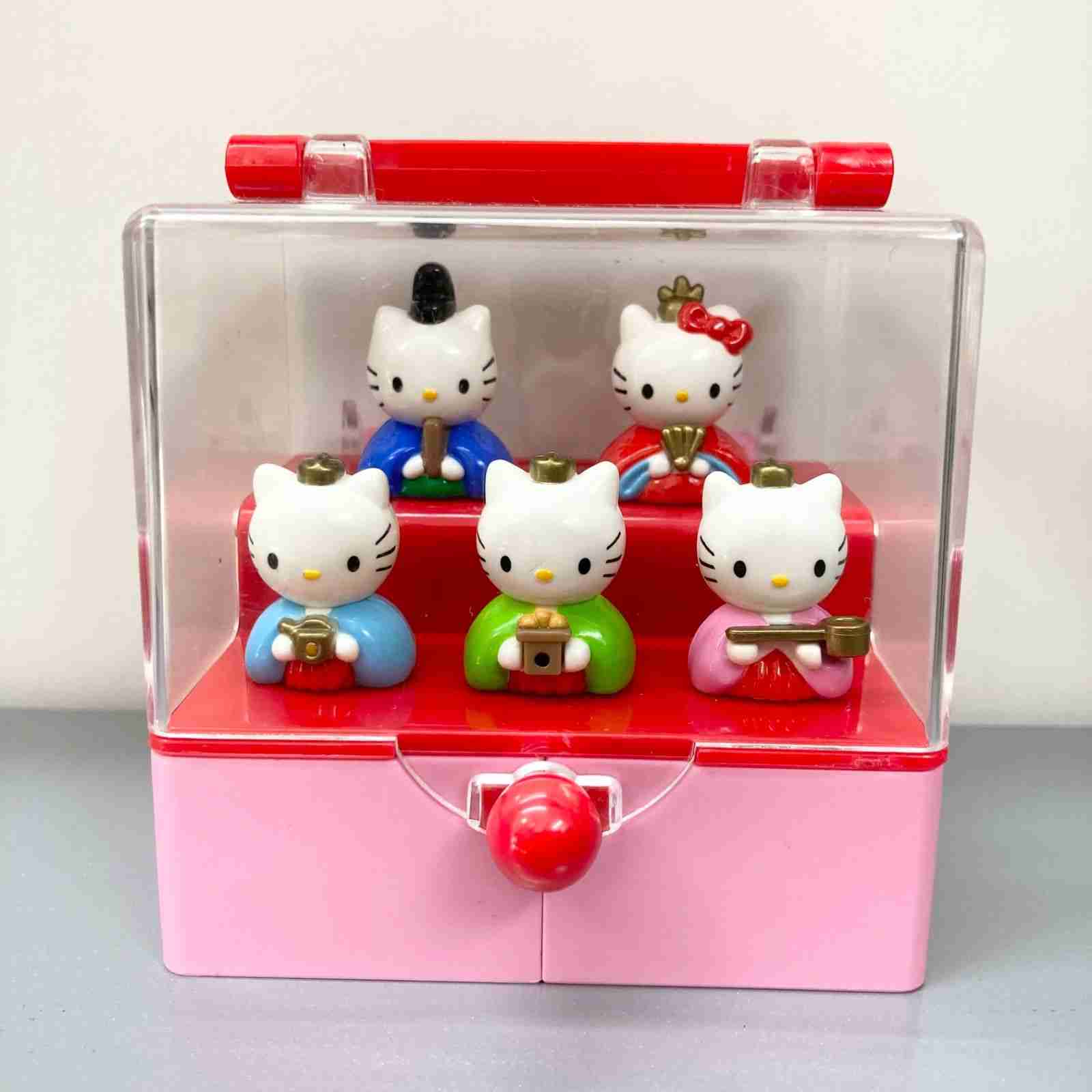 令和の雛人形はパステルカラー＆かわいさアップ? 「夜に見つめられると緊張」…声受けて　時代で変わる“雛祭り”