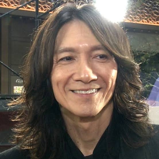 「同一人物とは思えない」　35歳現役アイドル、別人級“ON・OFF”に「ギャップすごい！」「これもう変身」