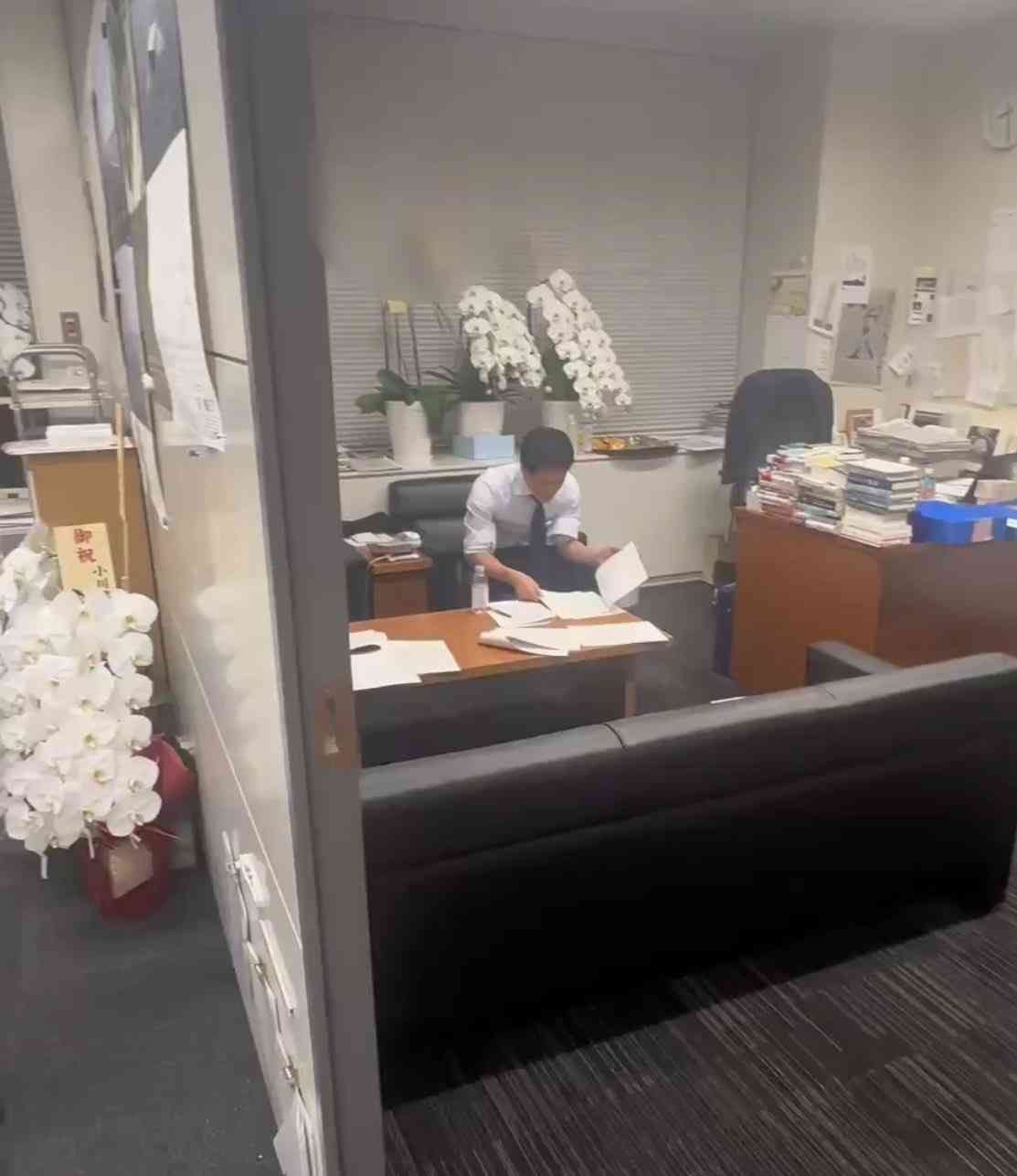 高市総理「結婚式のご祝儀を参考」　衆院選当選の自民党議員に約3万円のカタログギフト配布
