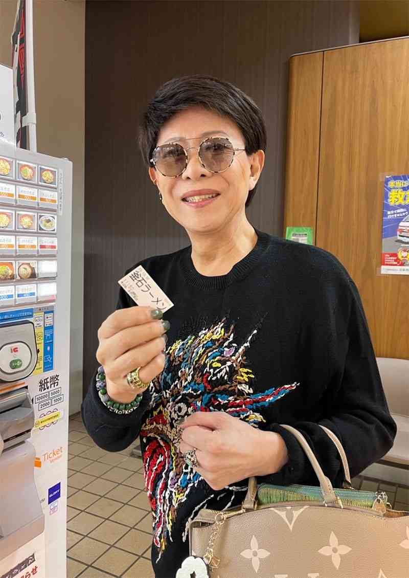 A型は美川憲一、B型はマツコ、O型は武田鉄矢、AB型はIKKO言葉で話すトピ Part14