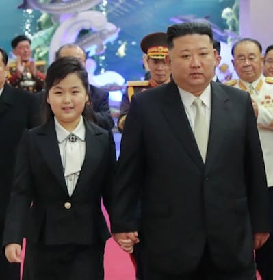 金正恩氏娘ジュエ氏「後継に内定段階」　韓国情報機関、政策意見で存在感