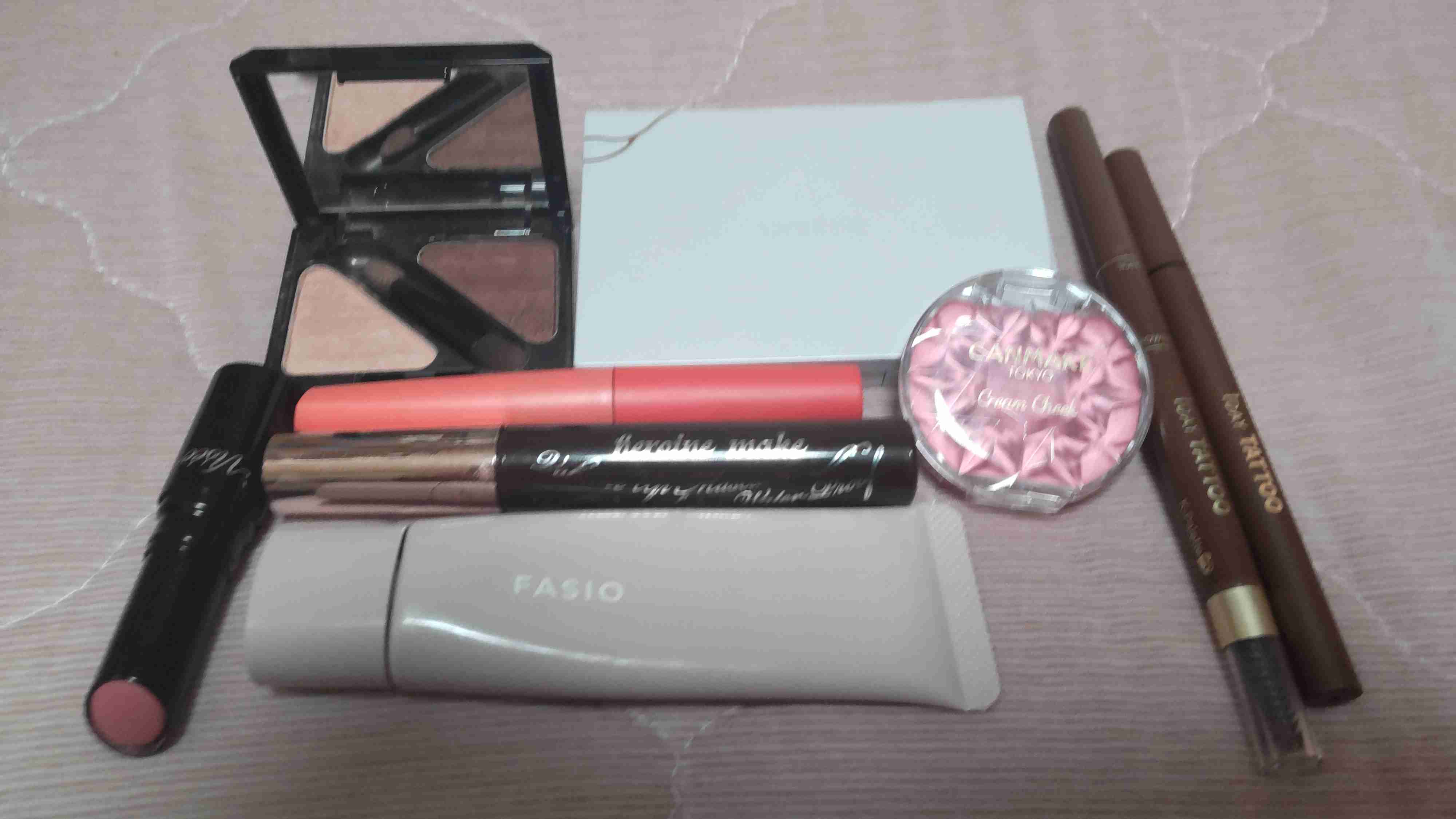 今日のメイクに使ったコスメをみせてくださいpart34