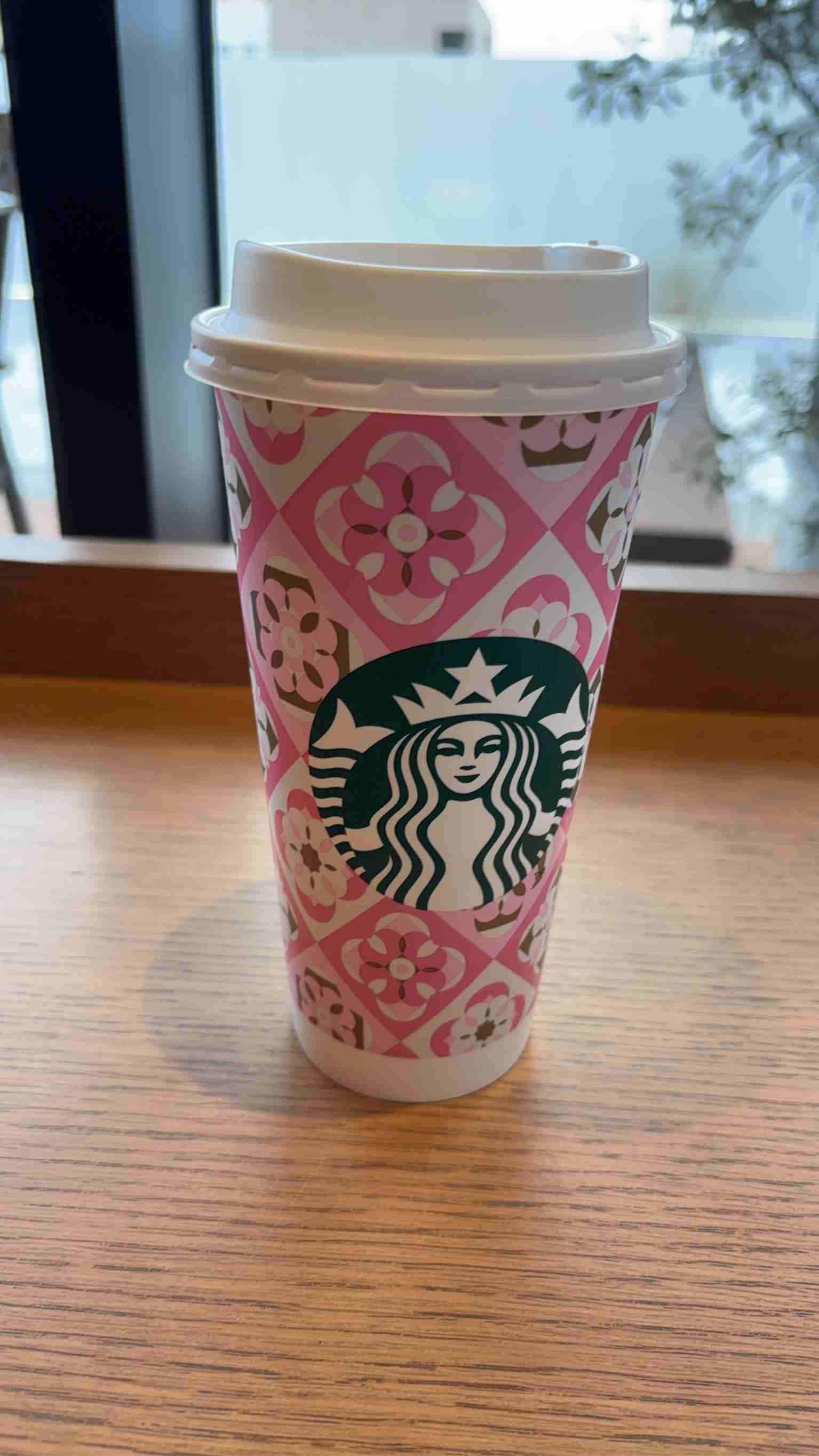 なんだかんだスタバが好きな人！