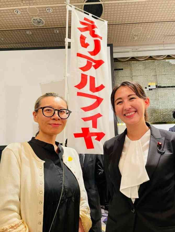 小泉進次郎防衛相が浦安で応援演説「ひっくり返ることはいっぱいある」　昨年総裁選の自虐交えてエール