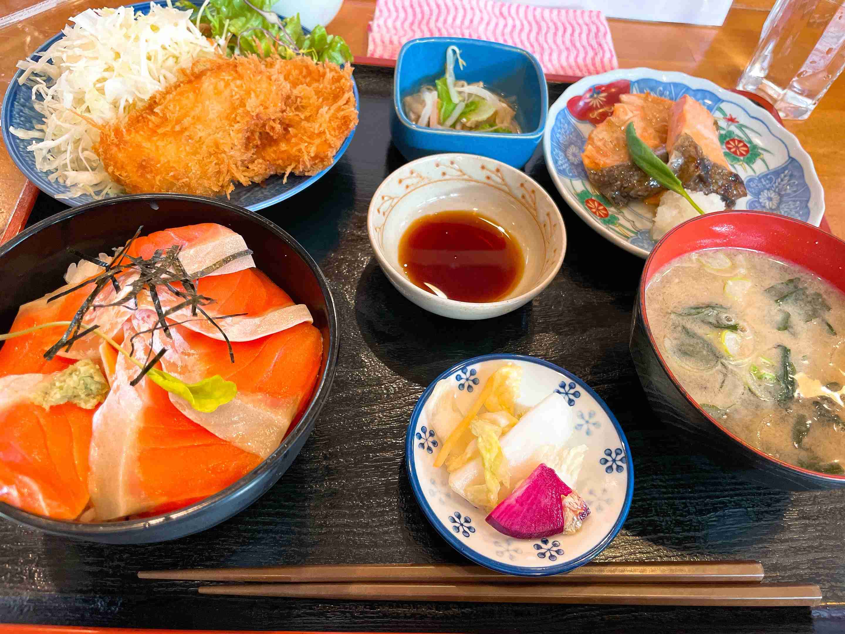 みなさんが撮った小鉢いっぱいの料理あったら見せてください