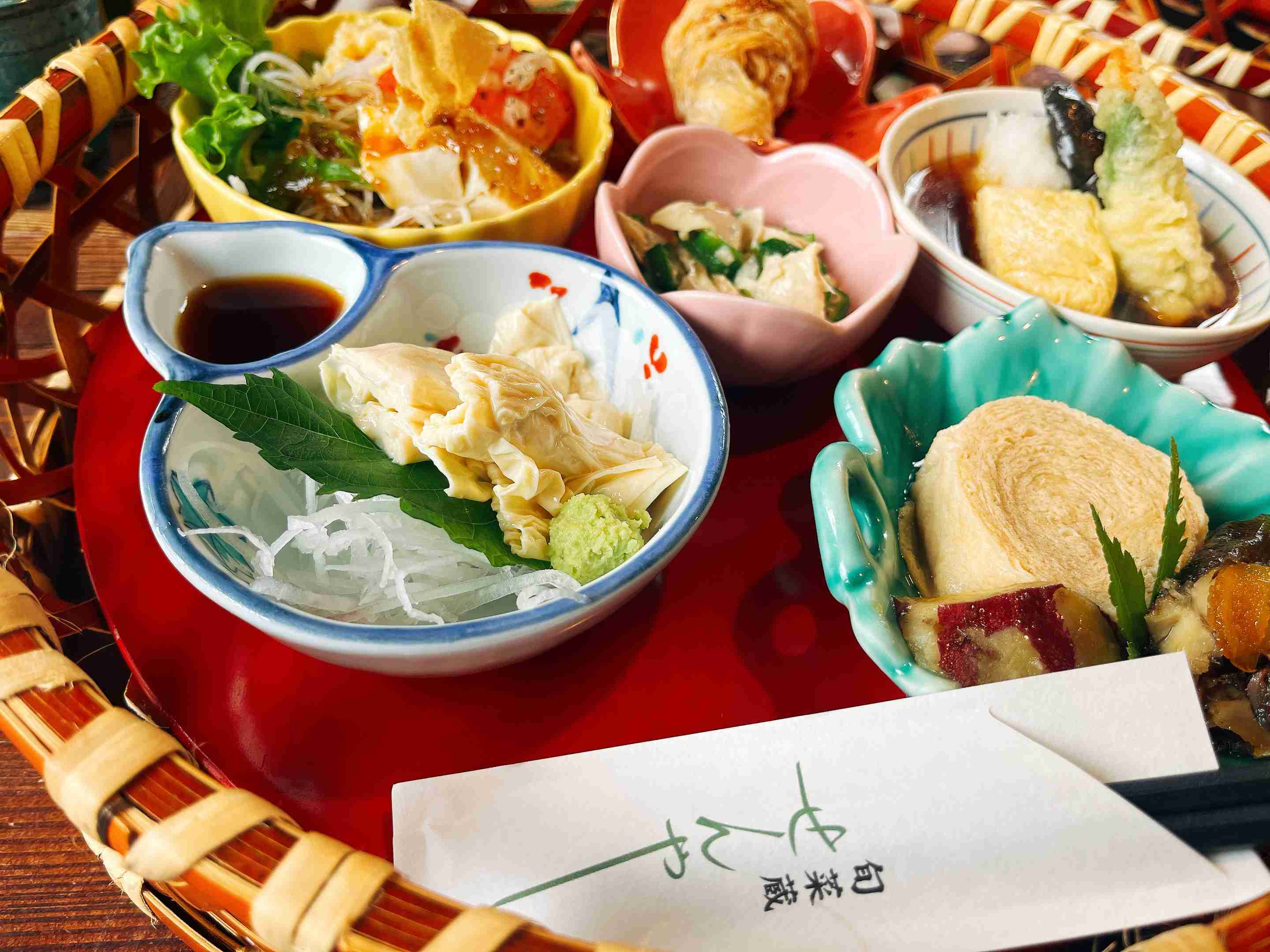 みなさんが撮った小鉢いっぱいの料理あったら見せてください