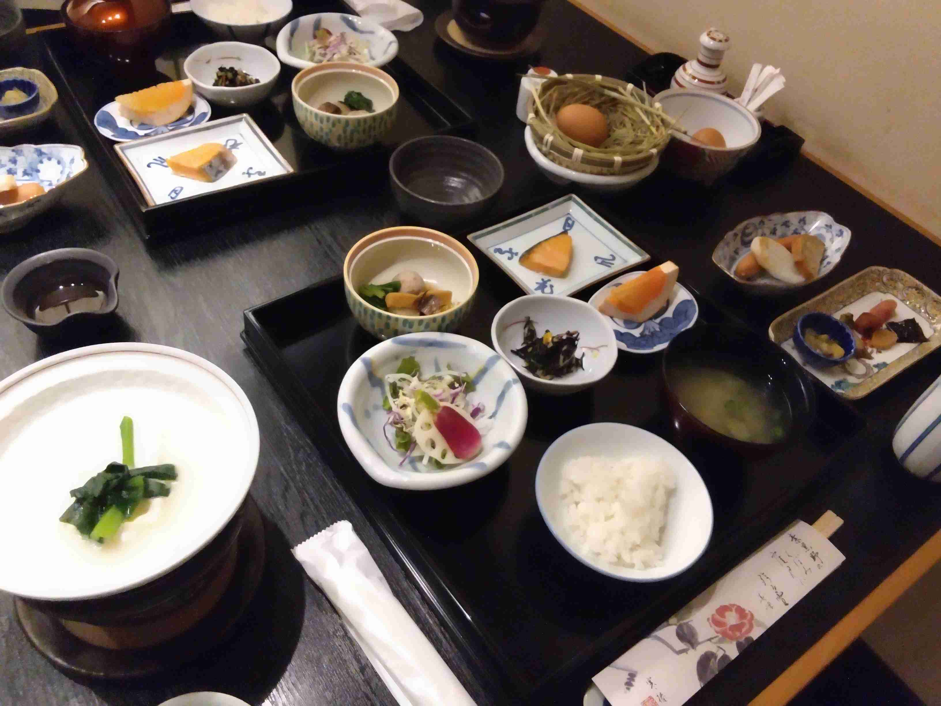 みなさんが撮った小鉢いっぱいの料理あったら見せてください