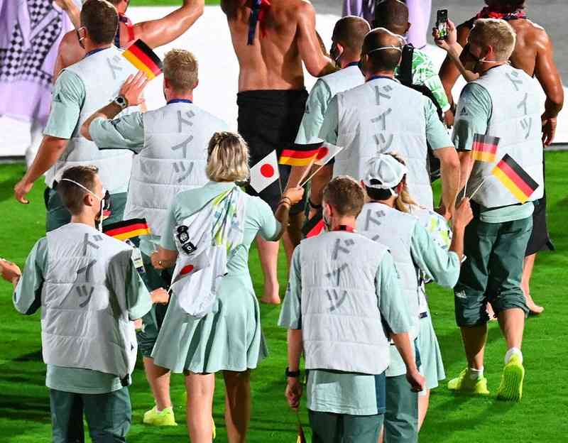 【画像】世界のオリンピック代表ユニフォームが見たい