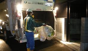 「誰とも会わずに帰れたら優勝！」ゴミ出しで近隣住民を避ける人々の切実な声…朝から疲れる交流の壁
