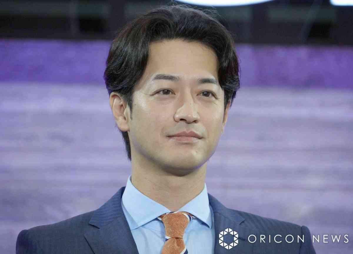 波瑠×麻生久美子W主演の新ドラマ、バーのママと専業主婦が“文学”で事件に立ち向かう