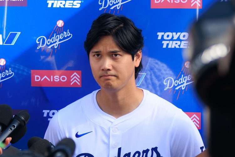 旦那の年収数千万だけど激務で家にいない家庭って羨ましいですか?