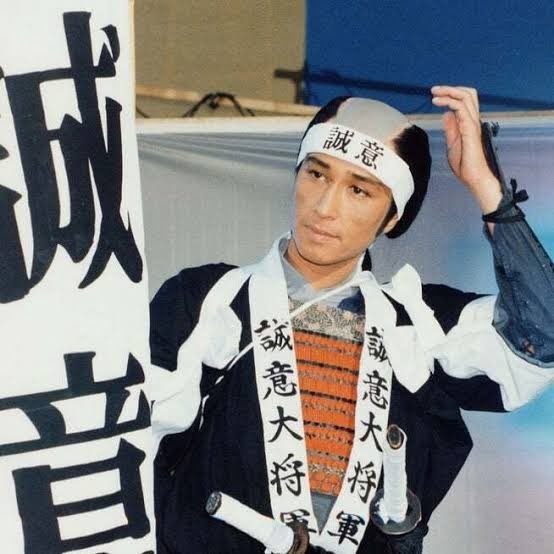 羽賀研二容疑者を不同意わいせつ容疑で逮捕　沖縄県警