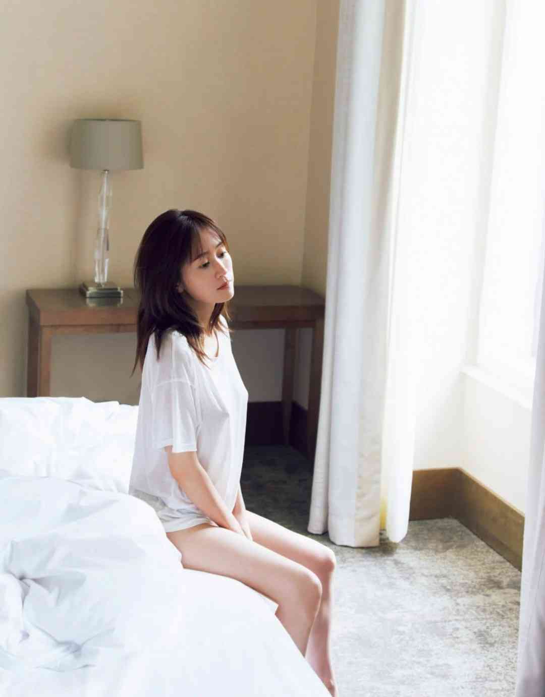 前田敦子、人生最後の写真集「ランジェリーの上にちょっとお肉がのってるみたいのをこだわった」