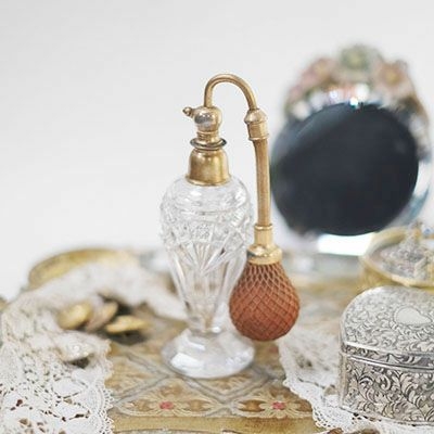 お姫様が持っていそうなコスメ