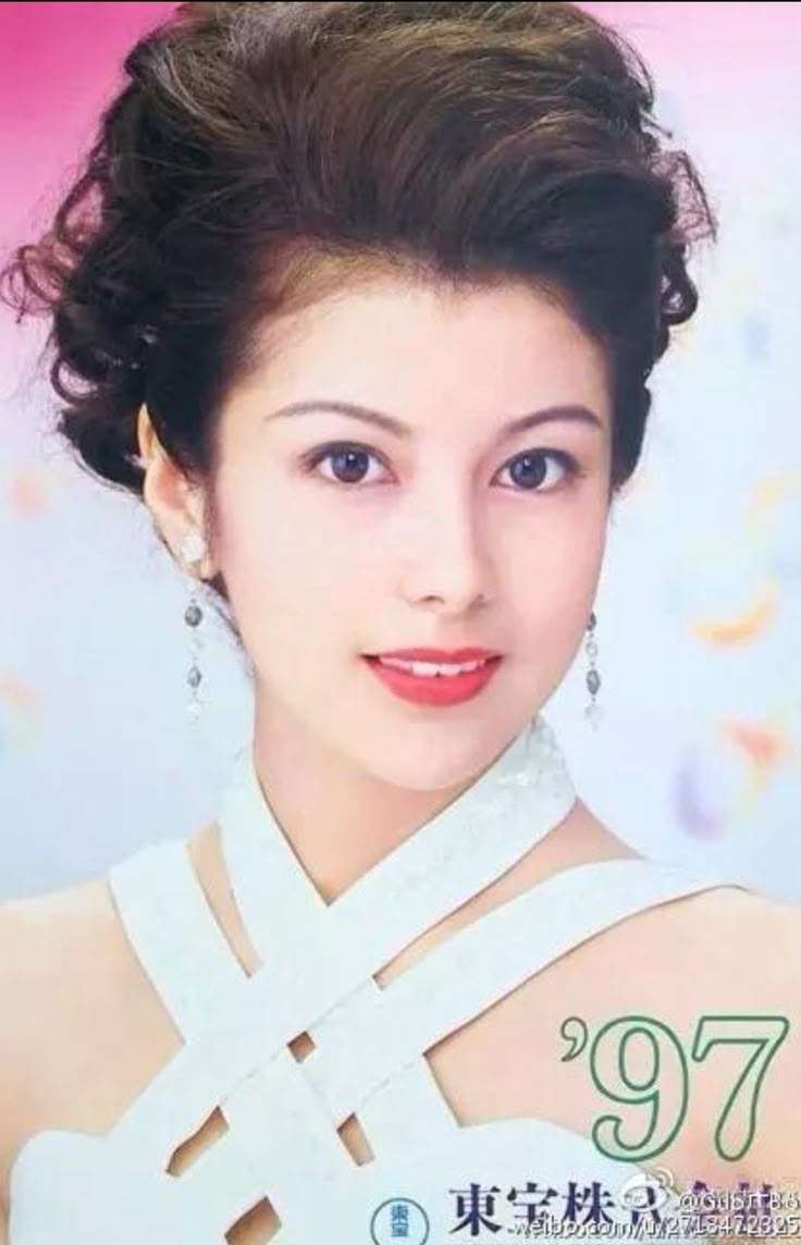 派手顔美人が見たい