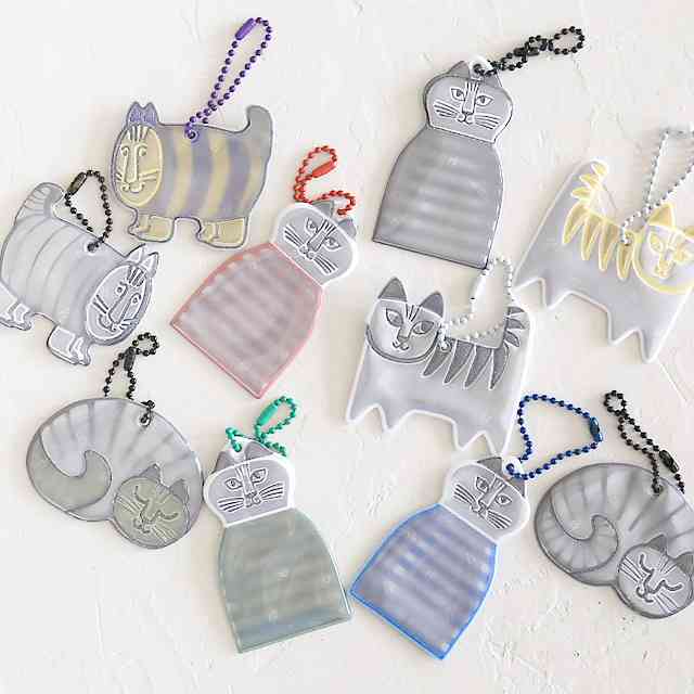 バッグにマスコット付けてますか？